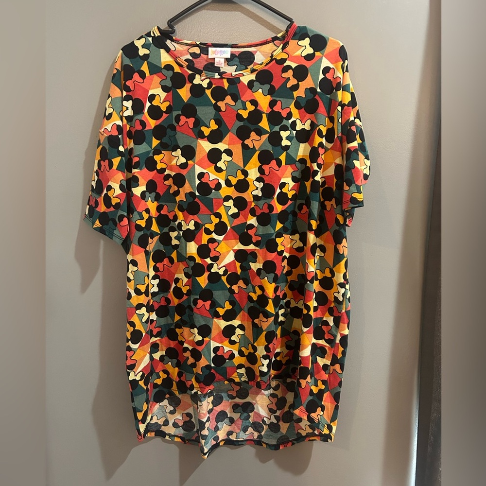 Lularoe Disney (Minnie Mouse) Shirt